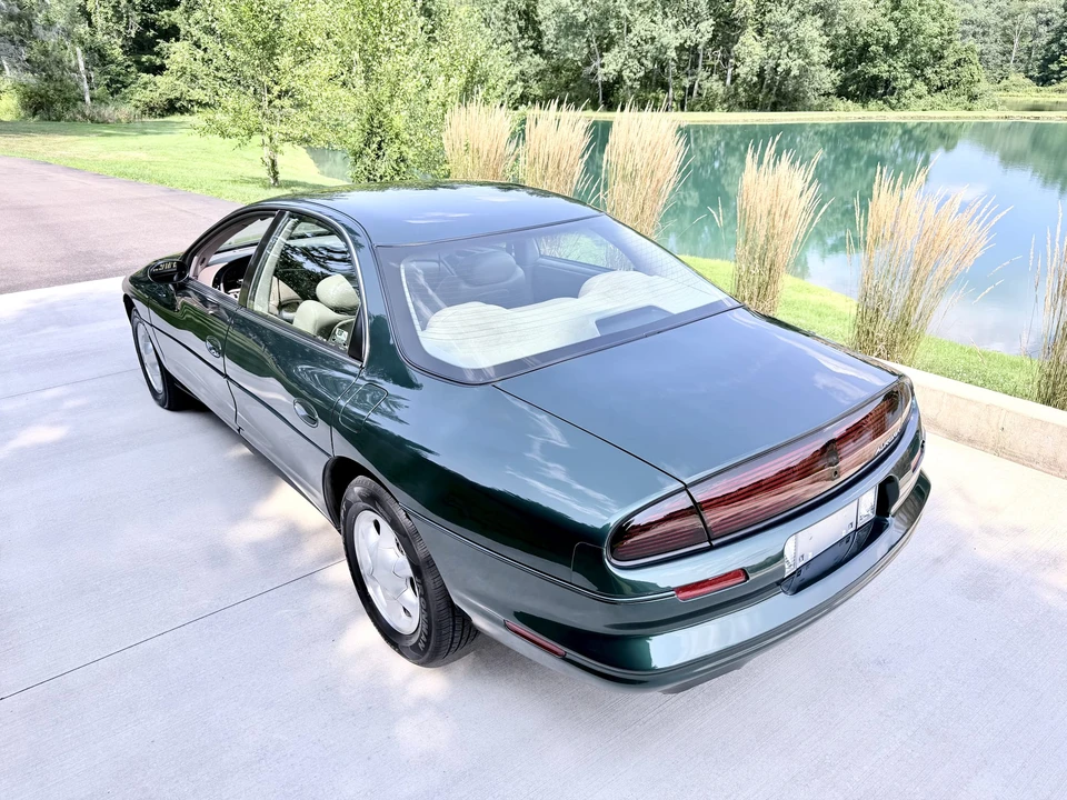 1995 Oldsmobile Aurora - Image 8 of 31