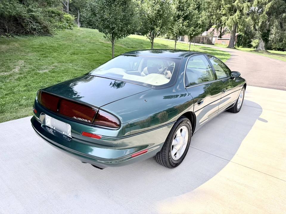 1995 Oldsmobile Aurora - Image 6 of 31