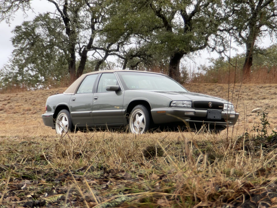1996 Buick Regal - Image 12 of 31