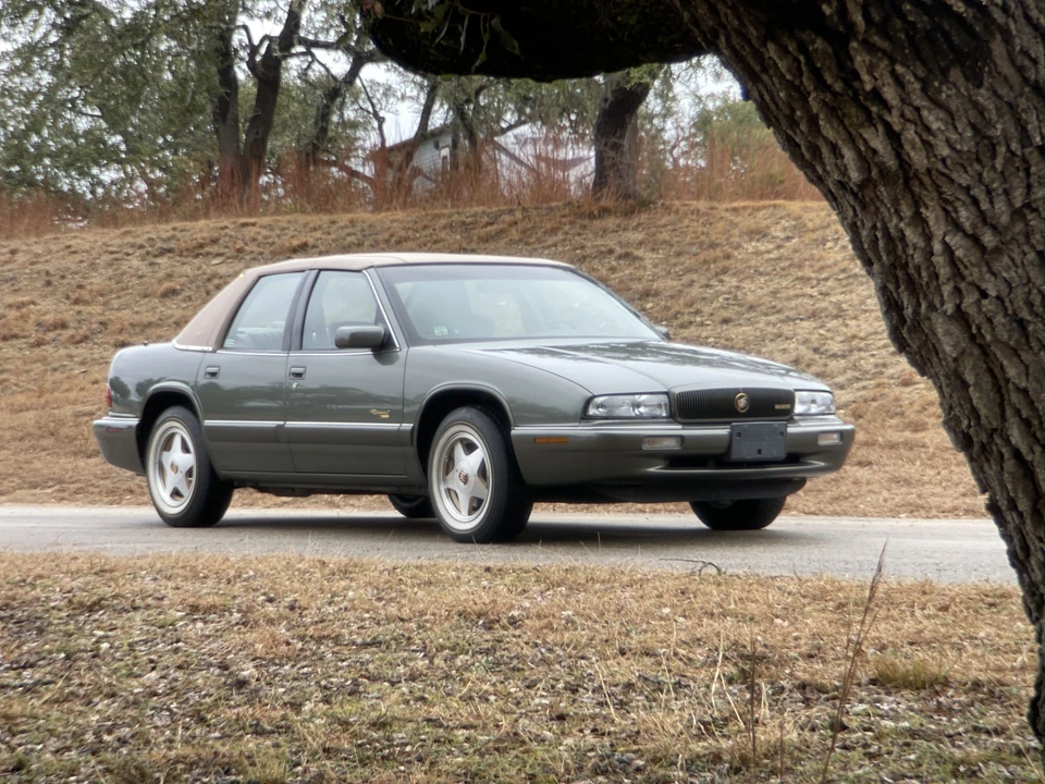 1996 Buick Regal - Image 13 of 31