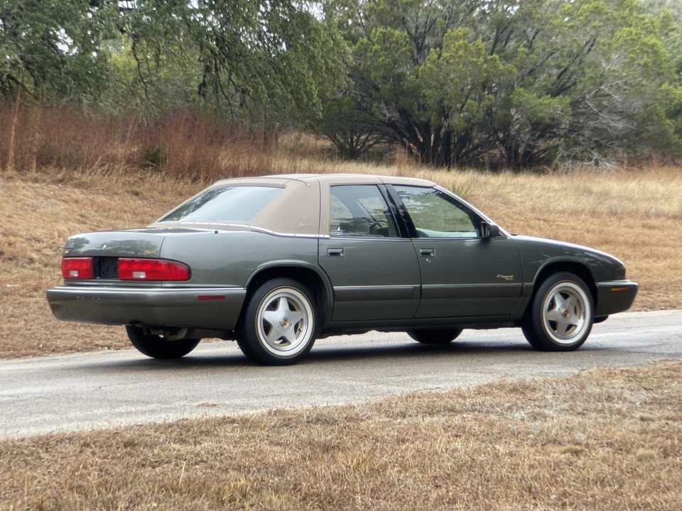 1996 Buick Regal - Image 8 of 31
