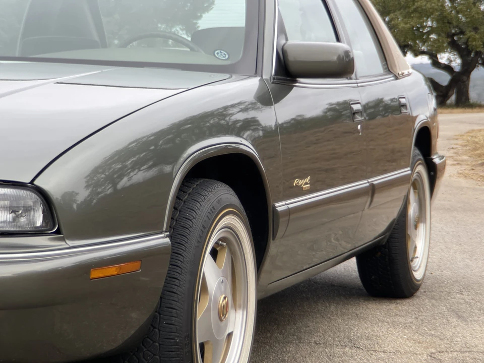 1996 Buick Regal - Image 19 of 31
