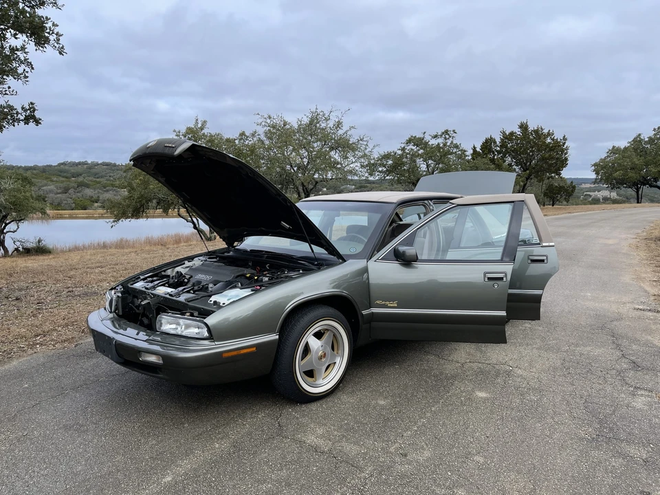 1996 Buick Regal - Image 16 of 31