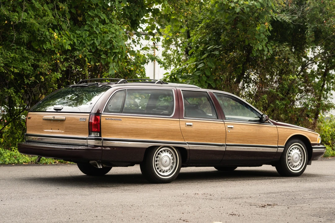 1996 Buick Roadmaster - Image 15 of 31