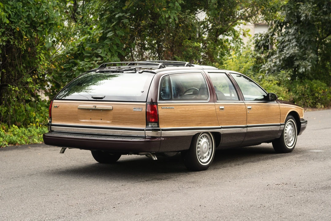 1996 Buick Roadmaster - Image 16 of 31