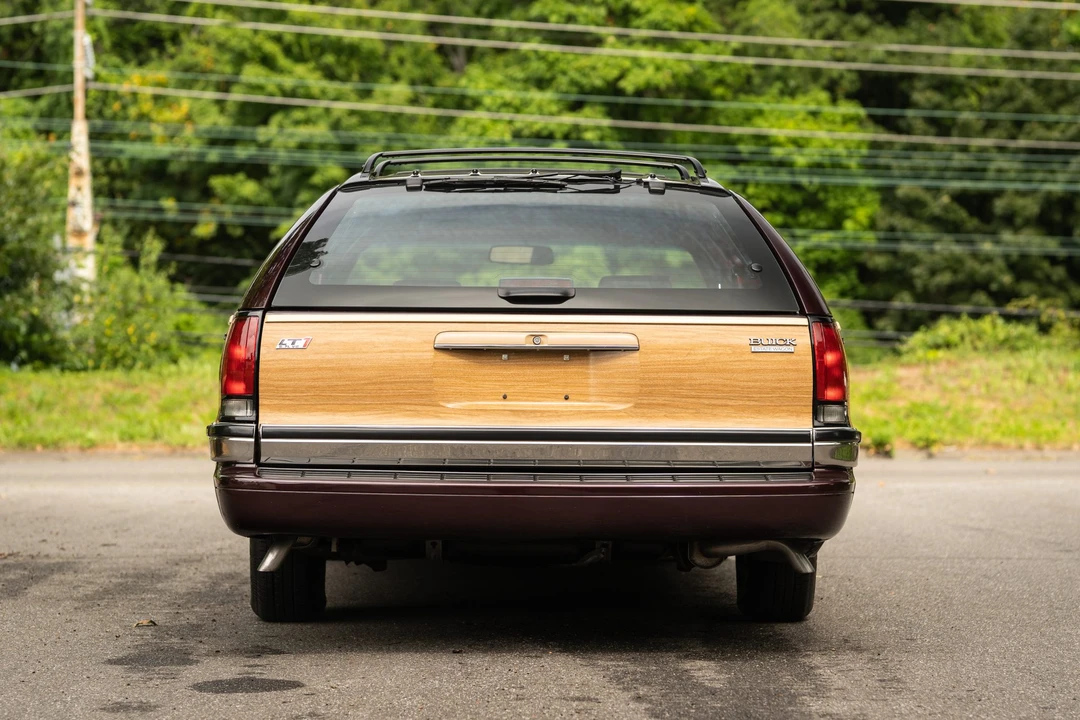 1996 Buick Roadmaster - Image 11 of 31