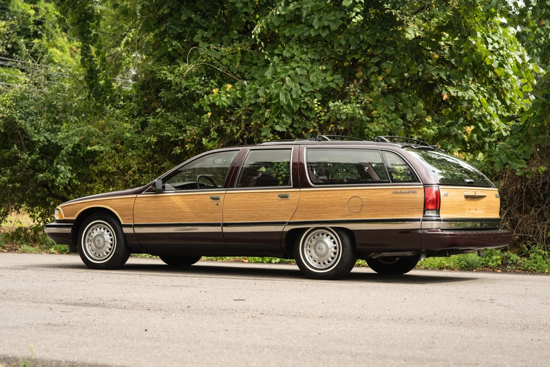 1996 Buick Roadmaster - Image 7 of 31