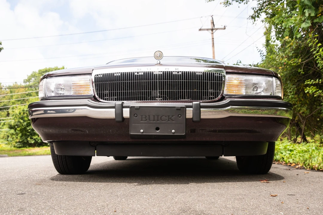 1996 Buick Roadmaster - Image 24 of 31