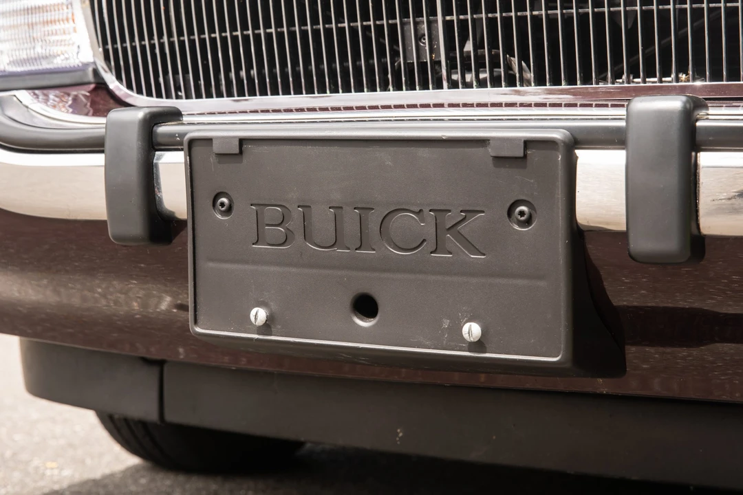 1996 Buick Roadmaster - Image 25 of 31