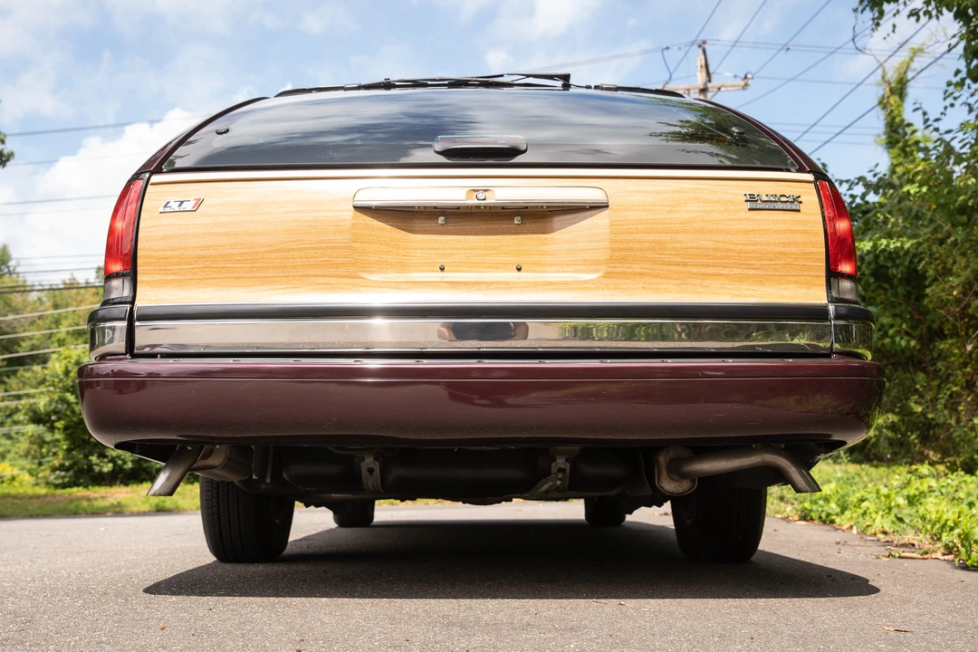 1996 Buick Roadmaster - Image 12 of 31