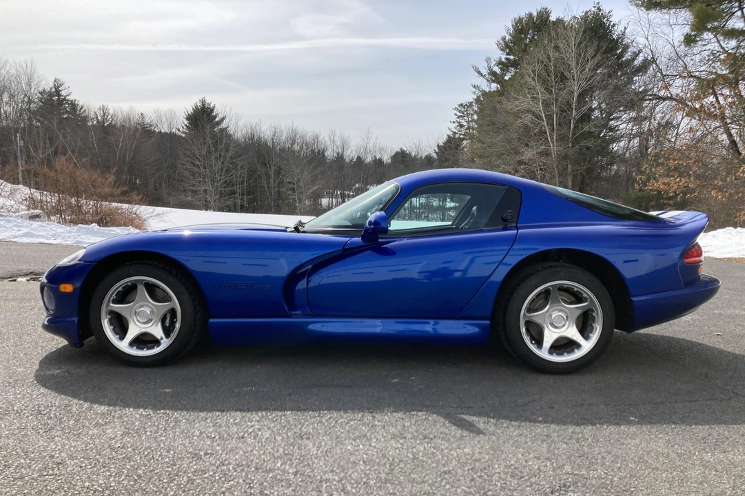 1996 Dodge Viper GTS 2nd Gen - Image 22 of 31