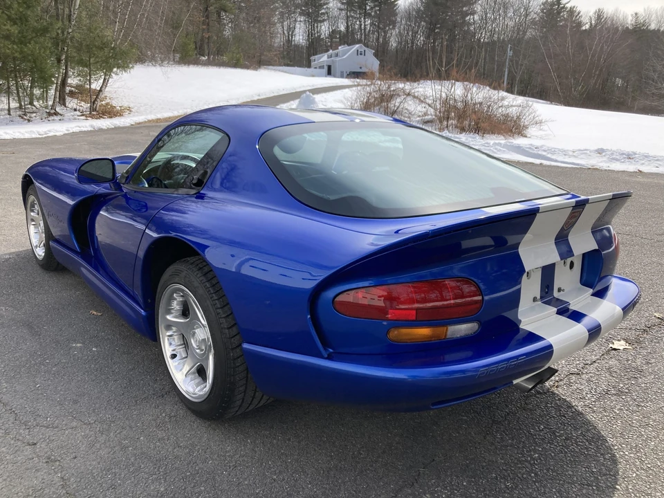 1996 Dodge Viper GTS 2nd Gen - Image 18 of 31