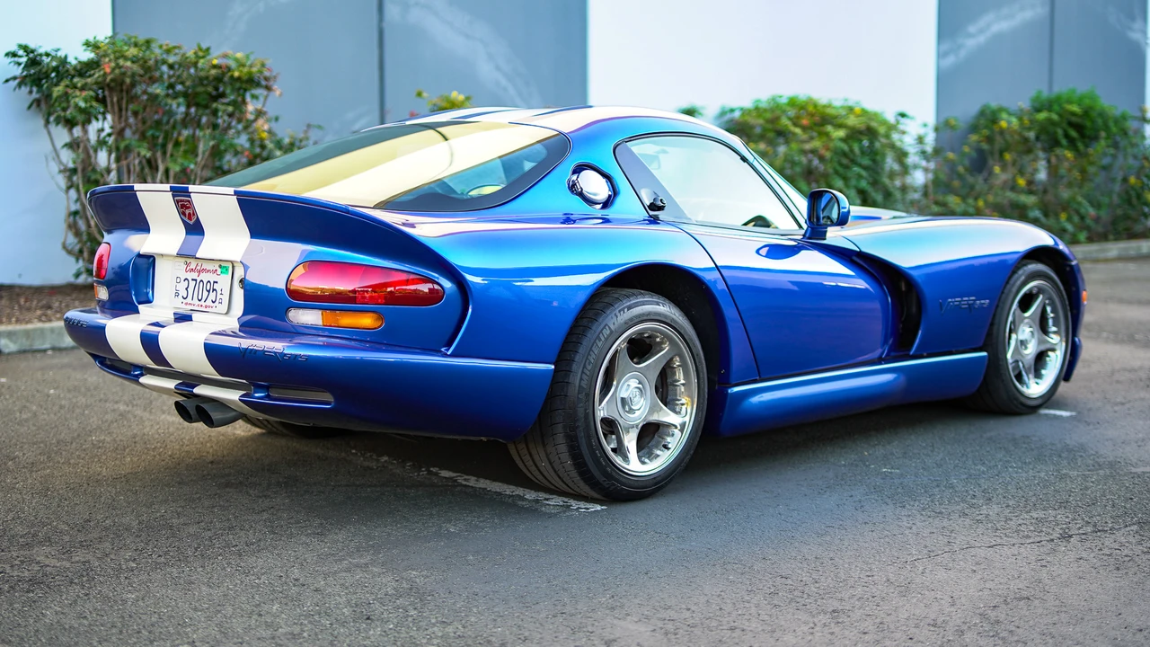 1996 Dodge Viper GTS 2nd Gen - Image 30 of 31