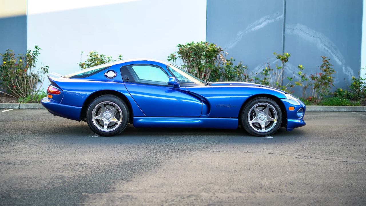 1996 Dodge Viper GTS 2nd Gen - Image 27 of 31