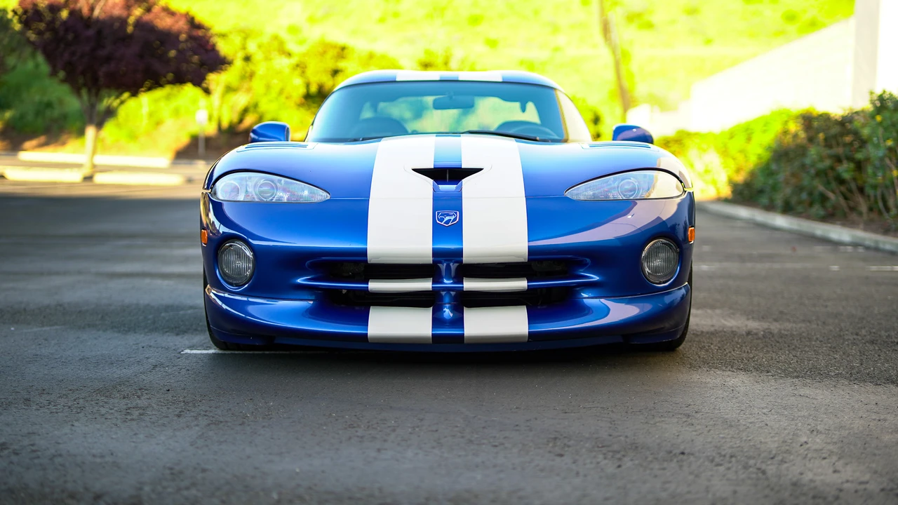 1996 Dodge Viper GTS 2nd Gen - Image 11 of 31