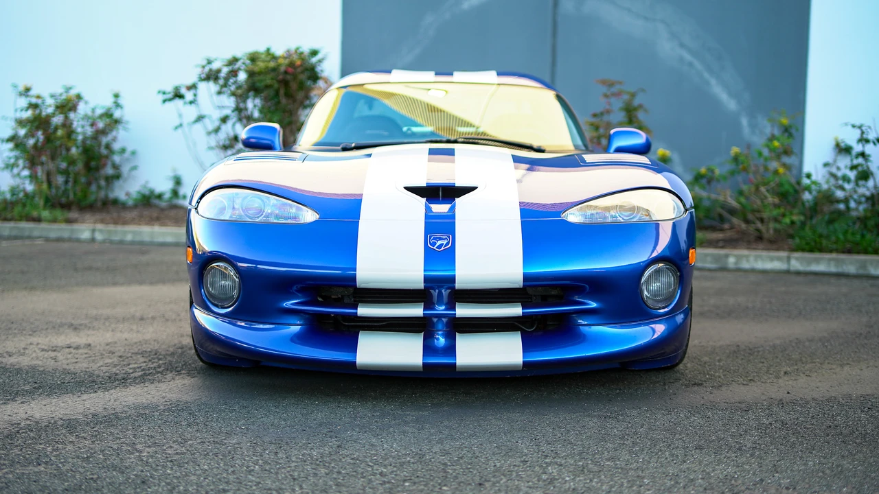 1996 Dodge Viper GTS 2nd Gen - Image 14 of 31
