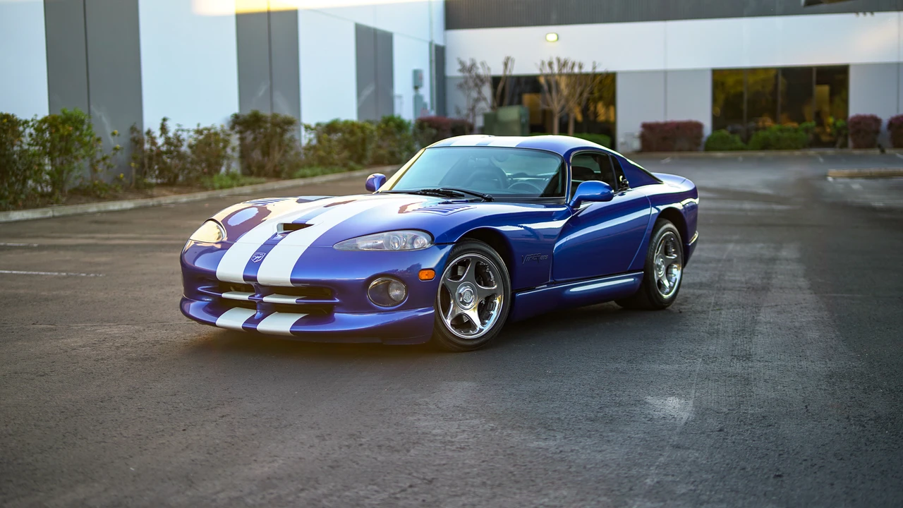 1996 Dodge Viper GTS 2nd Gen - Image 5 of 31