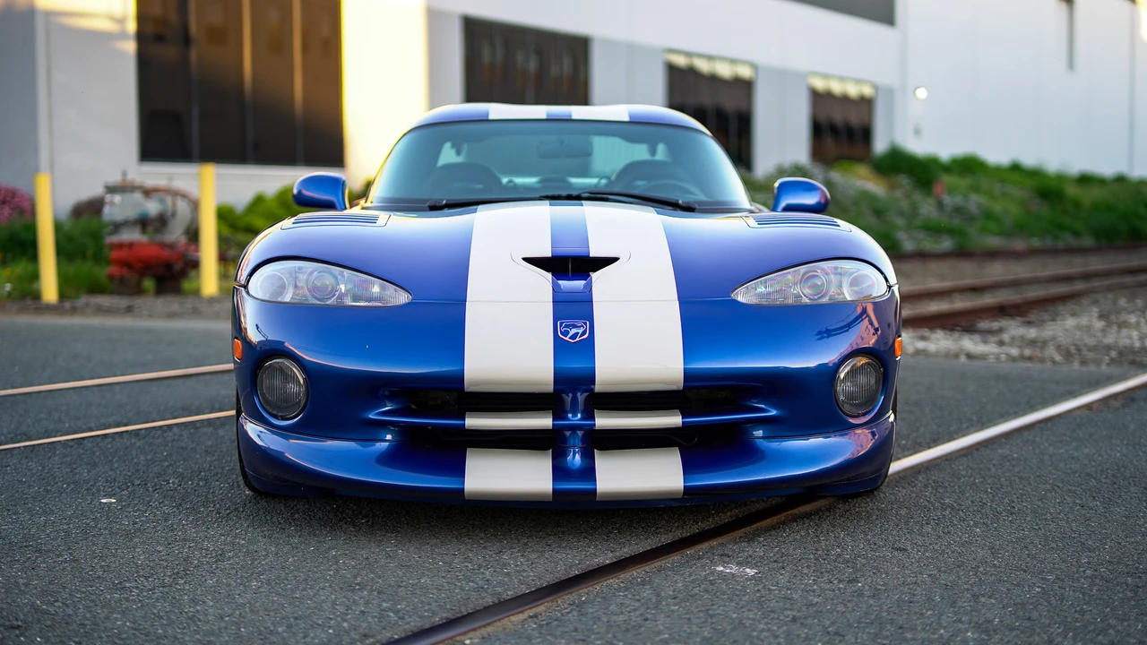 1996 Dodge Viper GTS 2nd Gen - Image 13 of 31