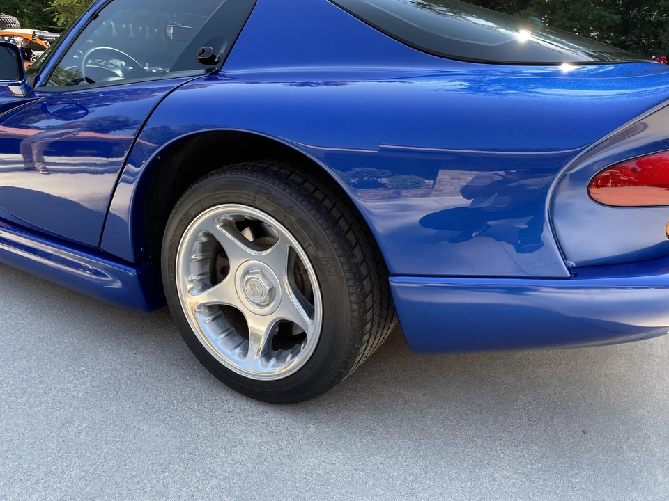 1996 Dodge Viper GTS 2nd Gen - Image 11 of 31