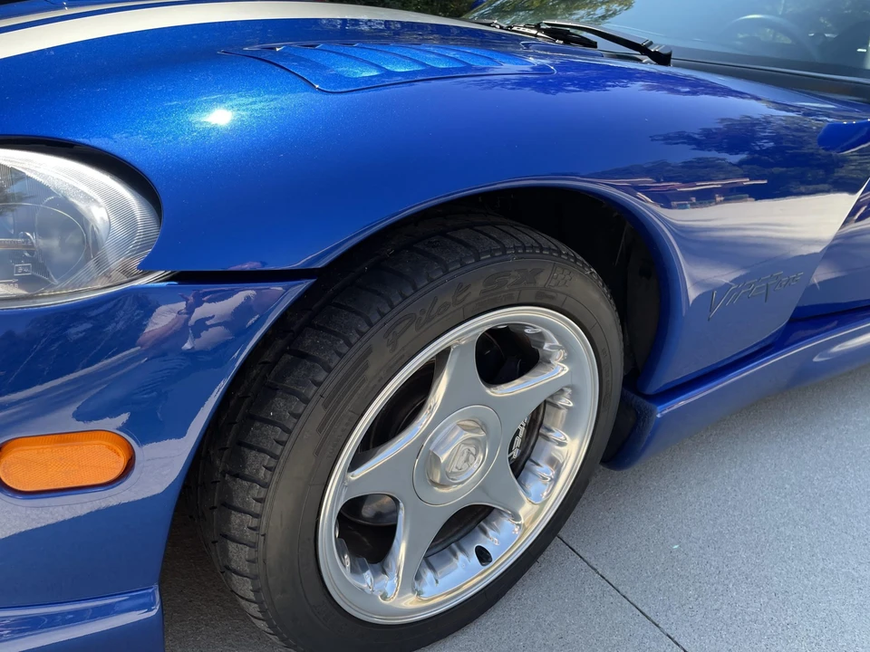 1996 Dodge Viper GTS 2nd Gen - Image 28 of 31