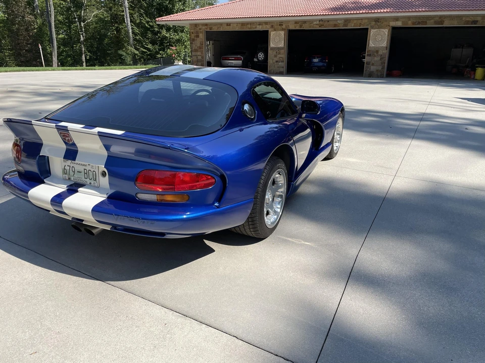 1996 Dodge Viper GTS 2nd Gen - Image 15 of 31