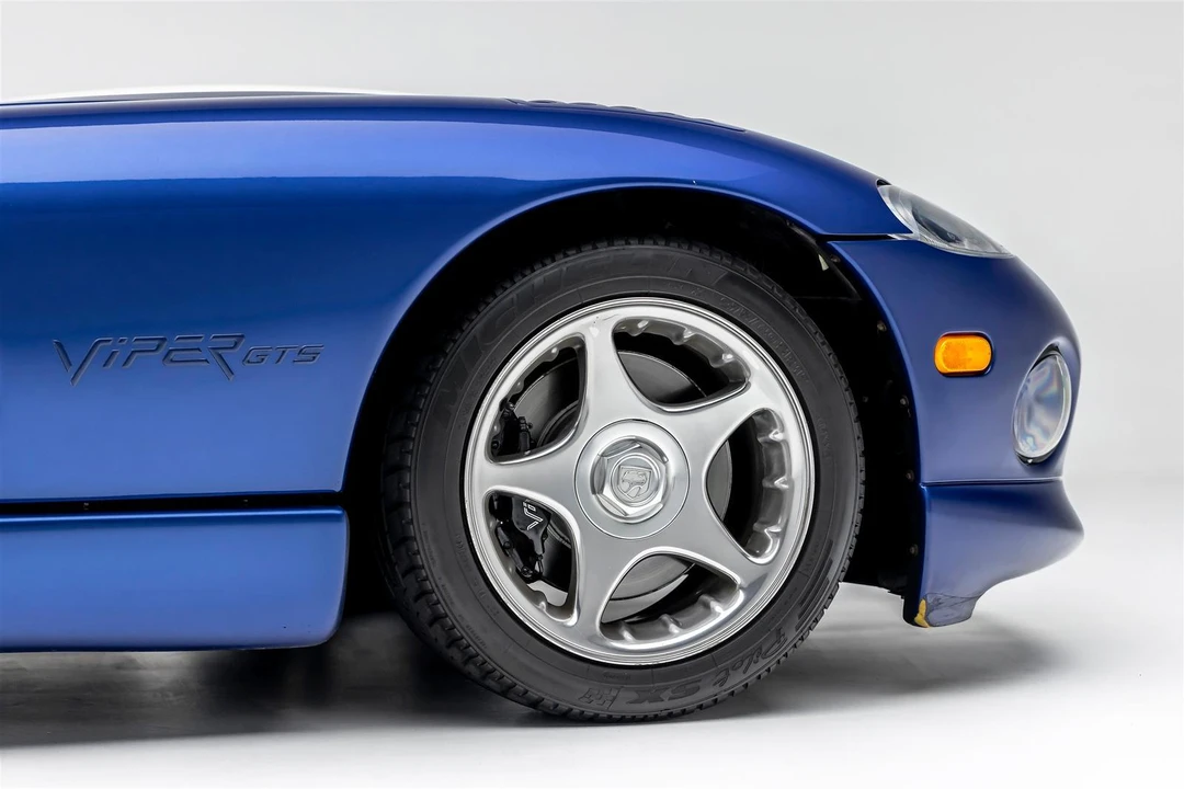 1996 Dodge Viper GTS 2nd Gen - Image 22 of 31