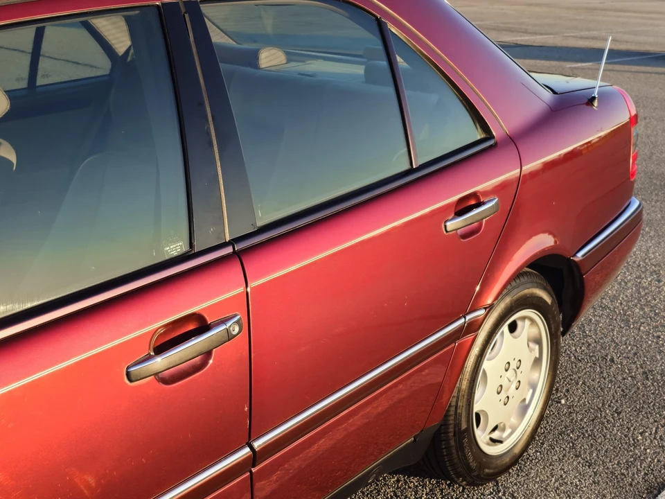 1996 Mercedes-Benz W202 C-Class - Image 13 of 31