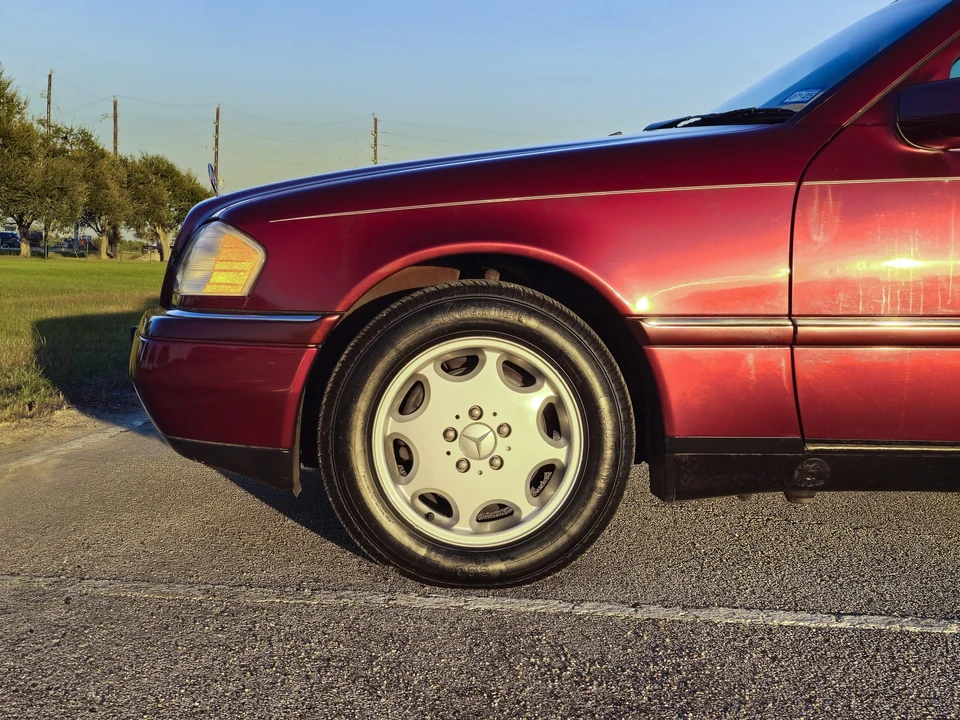 1996 Mercedes-Benz W202 C-Class - Image 11 of 31
