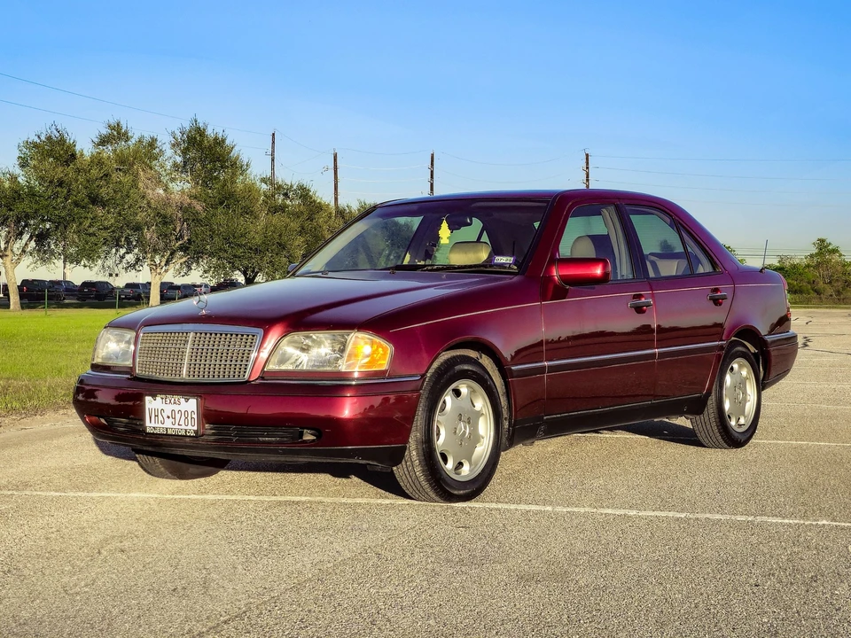 1996 Mercedes-Benz W202 C-Class - Image 2 of 31
