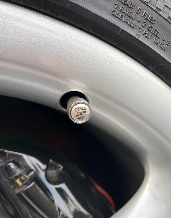 1997 Porsche 993 Carrera - Image 22 of 31