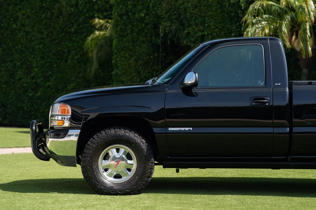 1999 GMC Sierra 2nd Gen - Image 23 of 31
