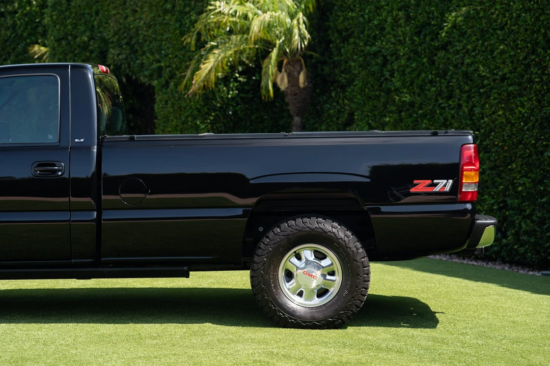 1999 GMC Sierra 2nd Gen - Image 24 of 31