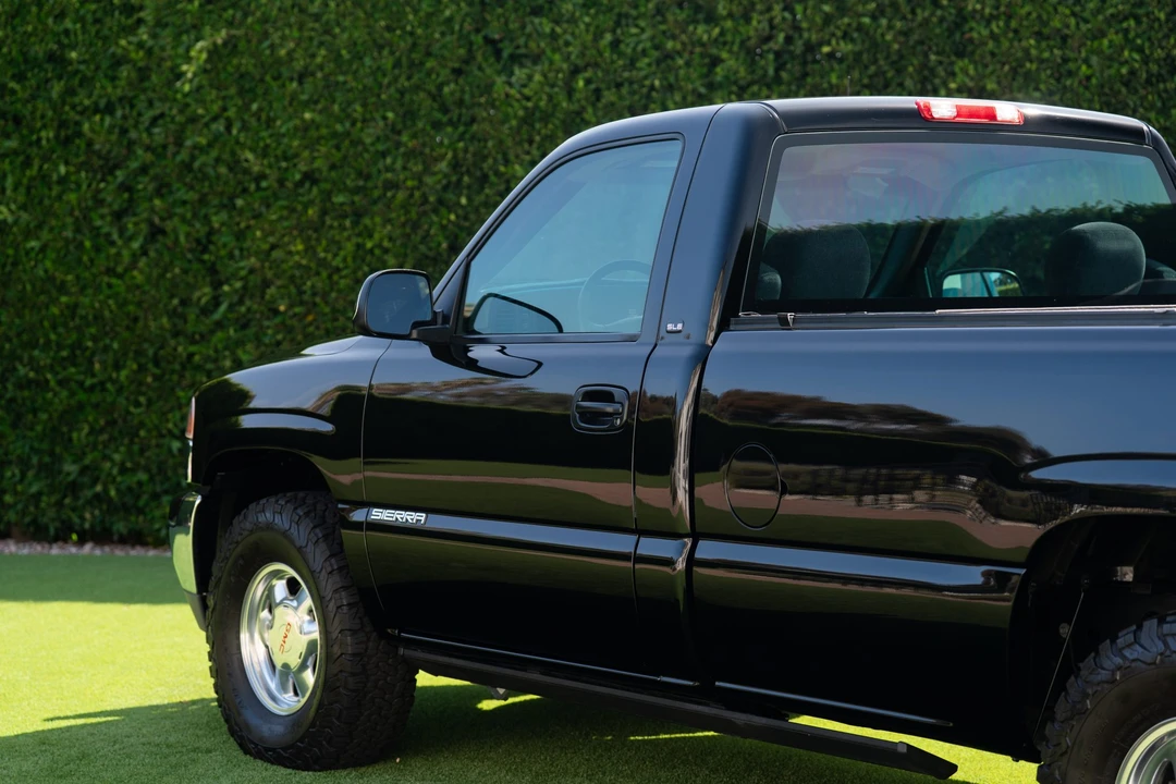 1999 GMC Sierra 2nd Gen - Image 26 of 31