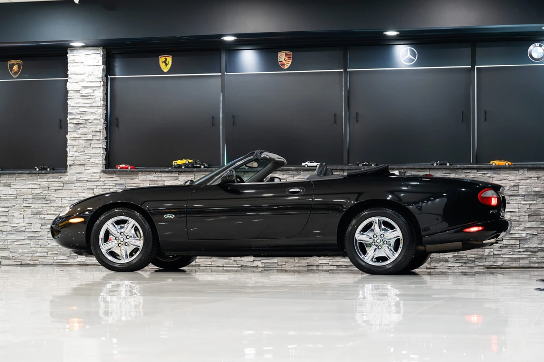 1999 Jaguar X100 XK8 - Image 11 of 31