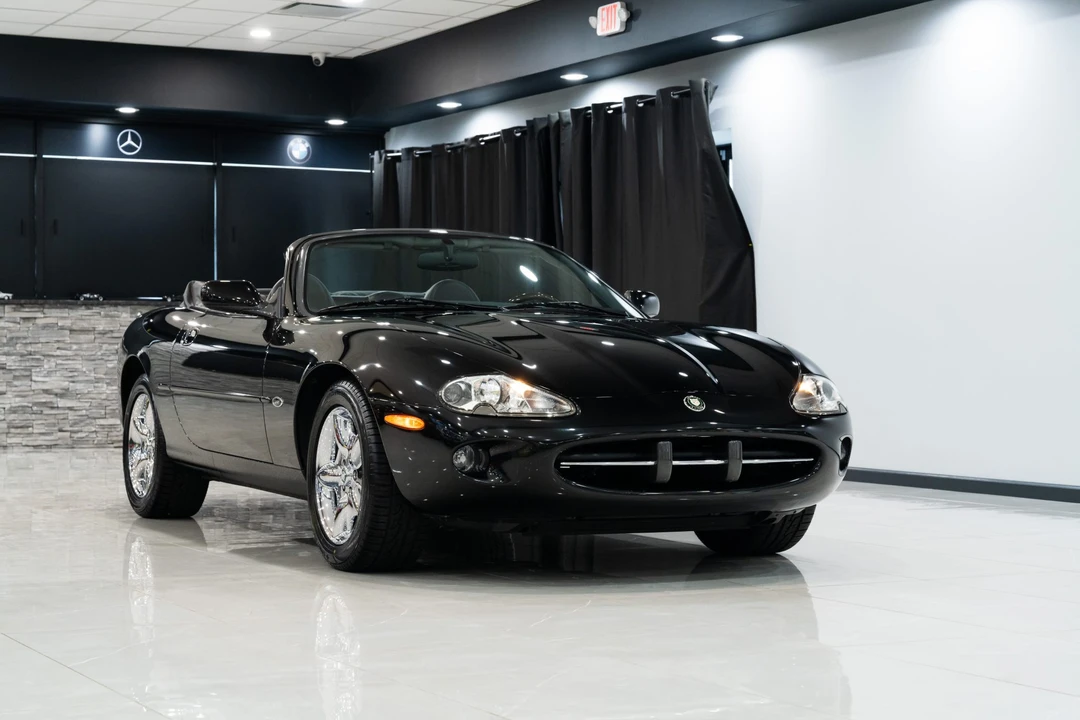 1999 Jaguar X100 XK8 - Image 3 of 31