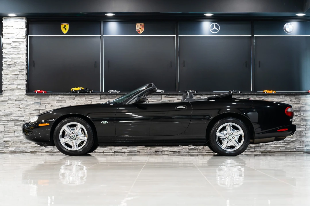 1999 Jaguar X100 XK8 - Image 9 of 31