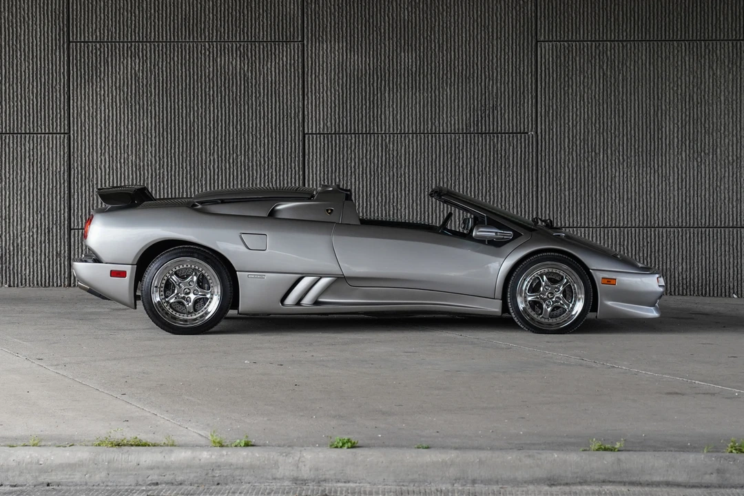 1999 Lamborghini Diablo VT - Image 11 of 31