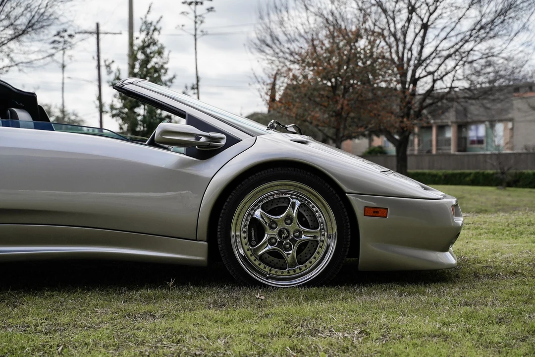 1999 Lamborghini Diablo VT - Image 23 of 31