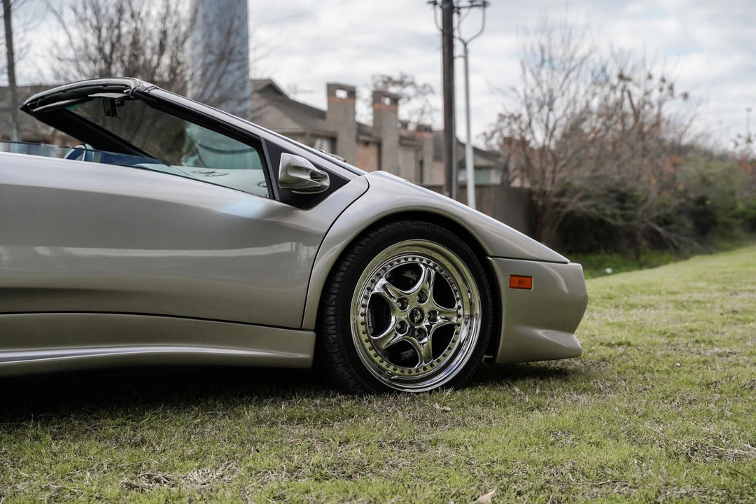 1999 Lamborghini Diablo VT - Image 24 of 31