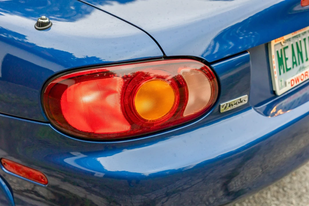 1999 Mazda NB MX-5 Miata - Image 28 of 31
