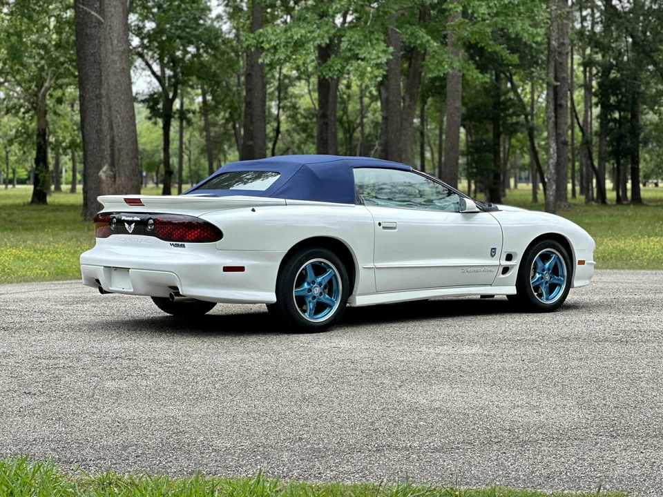 1999 Pontiac Firebird Trans Am 4th Gen - Image 15 of 31