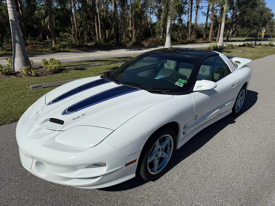 1999 Pontiac Firebird Trans Am 4th Gen - Image 7 of 31