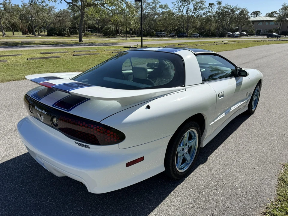 1999 Pontiac Firebird Trans Am 4th Gen - Image 18 of 31