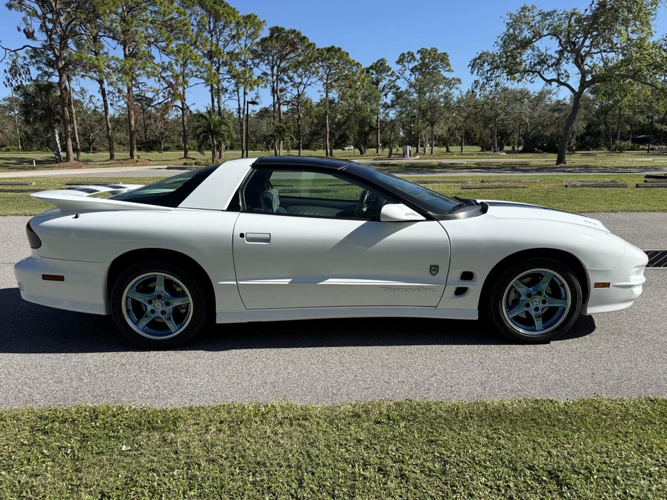 1999 Pontiac Firebird Trans Am 4th Gen - Image 19 of 31
