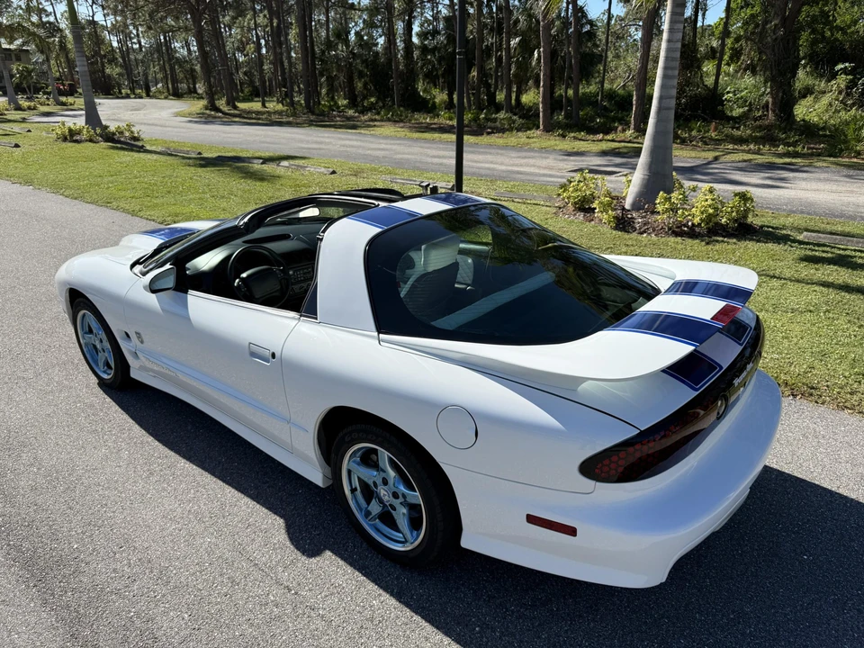 1999 Pontiac Firebird Trans Am 4th Gen - Image 27 of 31
