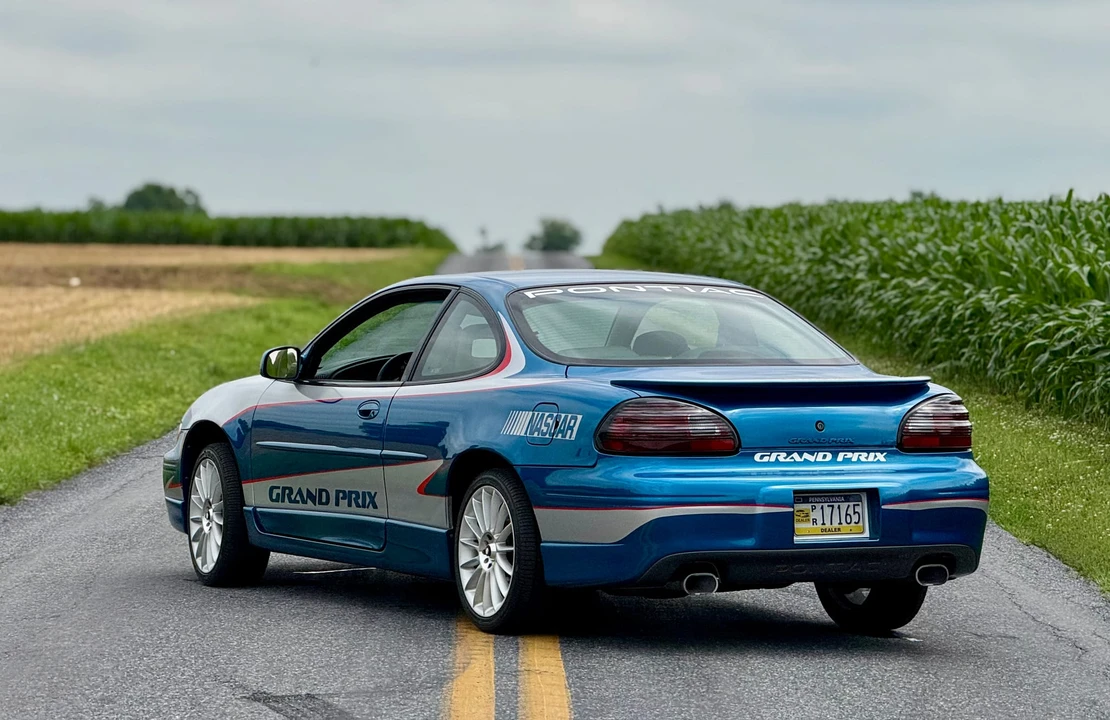 1999 Pontiac Grand Prix 3rd+ Gen - Image 27 of 31