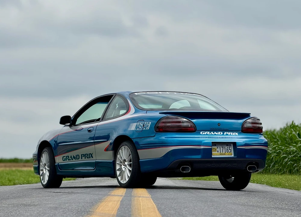 1999 Pontiac Grand Prix 3rd+ Gen - Image 26 of 31