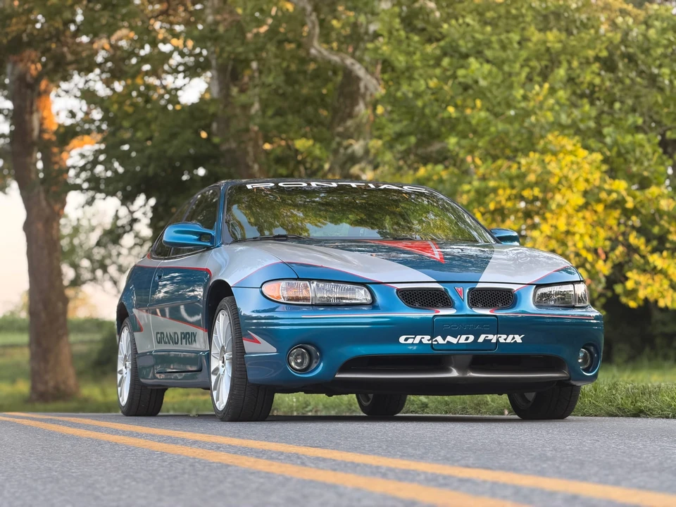 1999 Pontiac Grand Prix 3rd+ Gen - Image 11 of 31