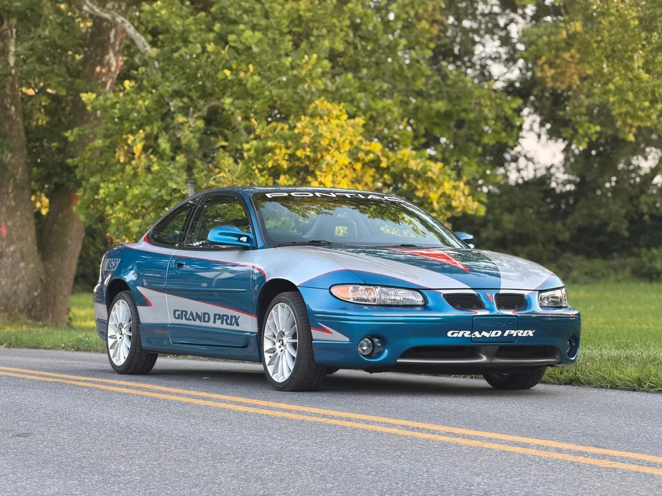 1999 Pontiac Grand Prix 3rd+ Gen - Image 14 of 31