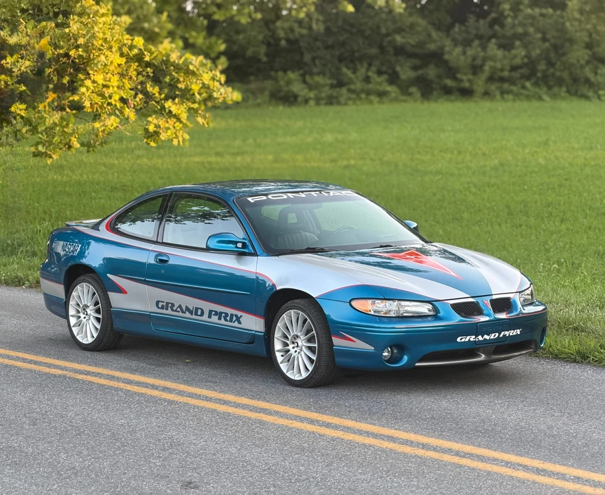 1999 Pontiac Grand Prix 3rd+ Gen - Image 15 of 31